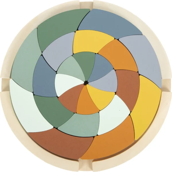 arázsolja el gyermekét ezzel a gyönyörű, pasztell árnyalatú, fából készült kreatív kirakóval! Ez a különleges, spirális mintázatú fa puzzle nem csupán egy egyszerű kirakó, hanem egy valódi nyílt végű (open-ended) játék, amely éveken át elkíséri a kicsiket a fejlődés útján.
